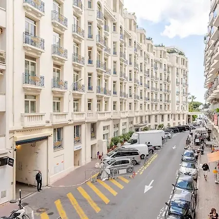 Magnifique 2 Pièces Avec Balcon Proche Martinez Et Croisette Appartamento *